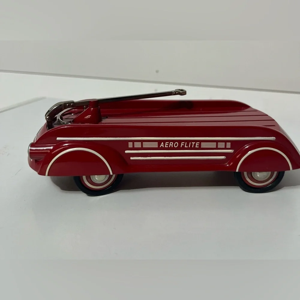 Hallmark 1940 Aero Flite Wagon replica - Picture 2 of 9